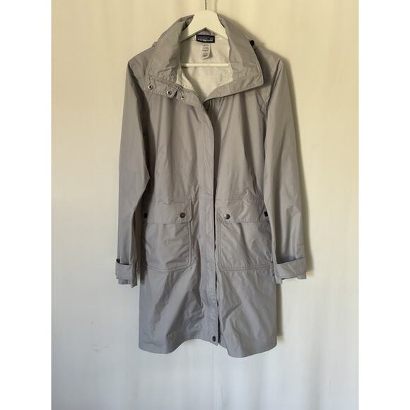 Patagonia Jackets & Blazers - Patagonia Jacket Medium Womens Windbreaker Gray Zip Snaps Pockets Hood